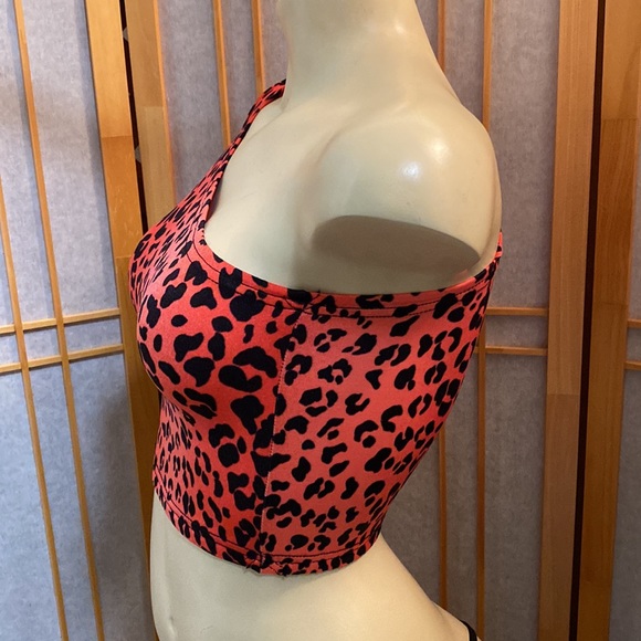 Red Leopard Spandex Crop Top - Picture 2 of 3